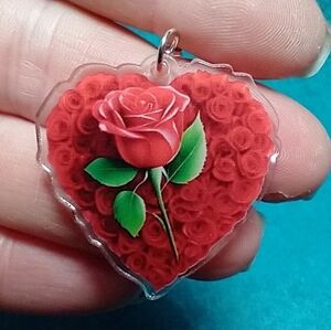Cute wire dangle earrings red rose roses heart valentine valentines day